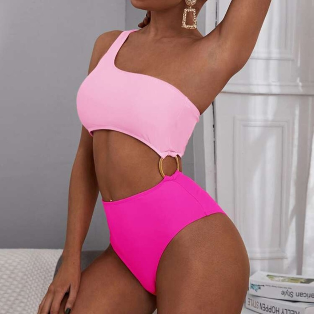 One piece bathing suit